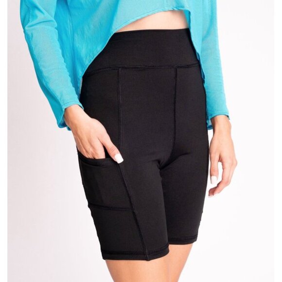NWT Anti-Chafe High Waist Black Biker Shorts Workout Pocket Yoga Gym Large - Picture 1 of 4